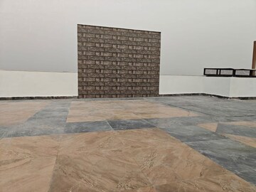 Room in 4 BHK Builder Floor at Sector 4 – for Sale