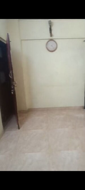 Room in 1 RK Apartment at Vile Parle East – for Rent