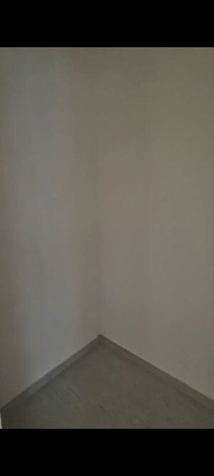 Furnished Amenities in 3 BHK Apartment at Nirmaan Heena, Vile Parle East – for Rent