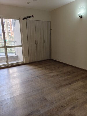 Room in 4 BHK Apartment at 3C Lotus Panache, Sector 110 – for Rent