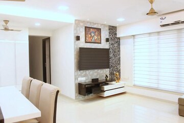 Living Room in 3 BHK Apartment at Andheri West – for Rent