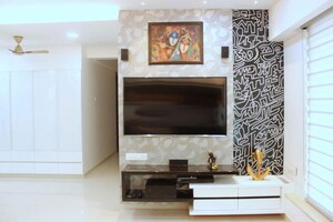 Room in 3 BHK Apartment at Andheri West – for Rent