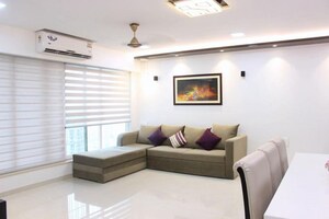 Living Room in 3 BHK Apartment at Andheri West – for Rent