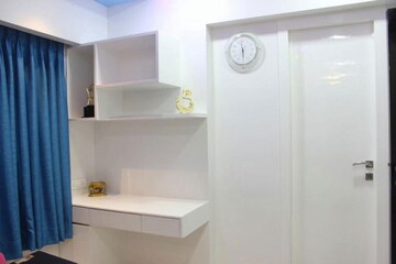 Furnished Amenities in 3 BHK Apartment at Andheri West – for Rent