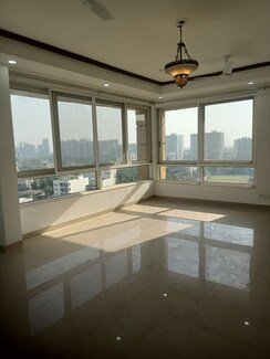 3 BHK + Servant Room Apartment For Rent in Jaypee Kalypso Court