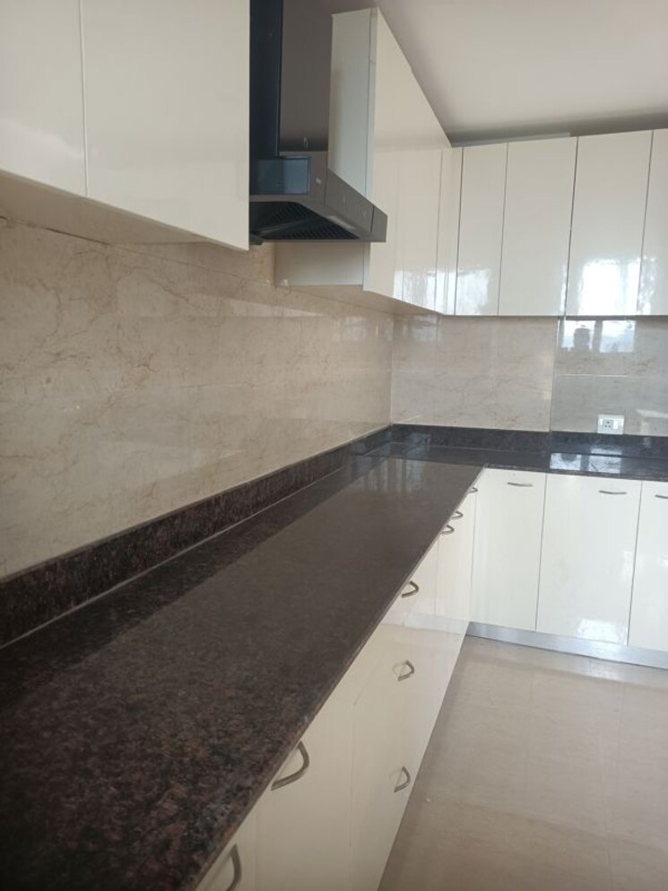 Kitchen, jaypee-kalypso-court 3 Bedroom 2651 Sq.Ft. Apartment In Sector 128 Noida 9820914