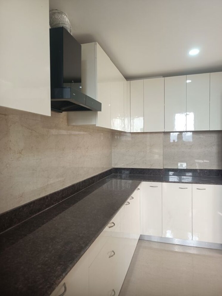 Kitchen, jaypee-kalypso-court 3 Bedroom 2651 Sq.Ft. Apartment In Sector 128 Noida 9820914