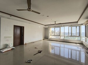 Room in 3 BHK Apartment at Jaypee Kalypso Court, Sector 128 – for Rent