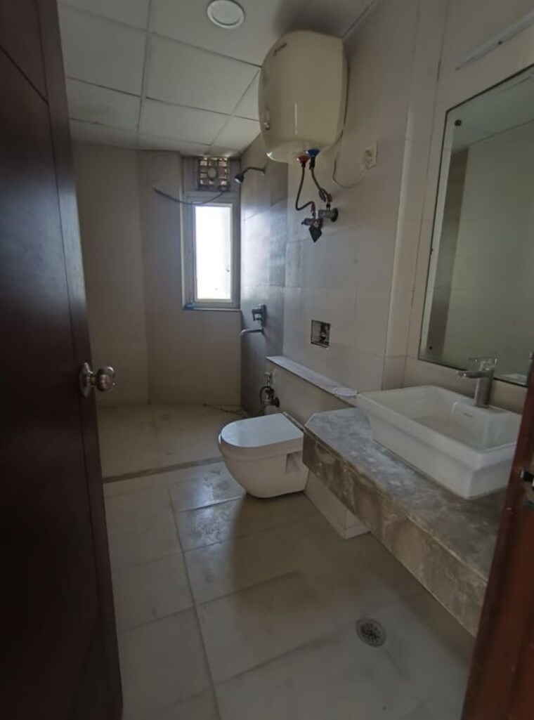 Bathroom, jaypee-kalypso-court 3 Bedroom 2650 Sq.Ft. Apartment In Sector 128 Noida 9812291