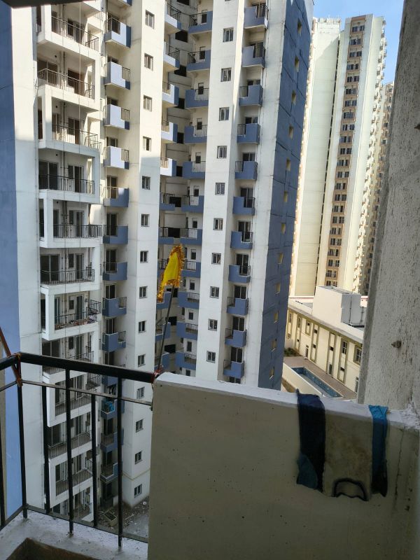 1 BHK 585 Sq.Ft. Apartment in Amrapali Dream Valley