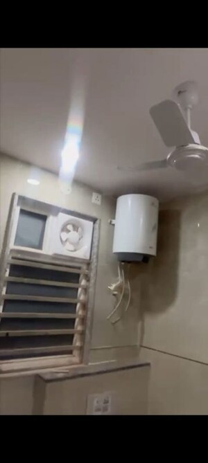 Furnished Amenities in 4 BHK Builder Floor at Sector 9 – for Sale