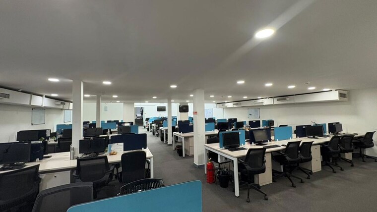 Team Area, iris-business-park Commercial Office Space 4500 Sq.Ft. In Goregaon East Mumbai 9954672