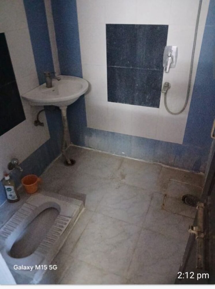 Bathroom, indira nagar 3 Bedroom 1470 Sq.Ft. Apartment In Indira Nagar Lucknow 9954689
