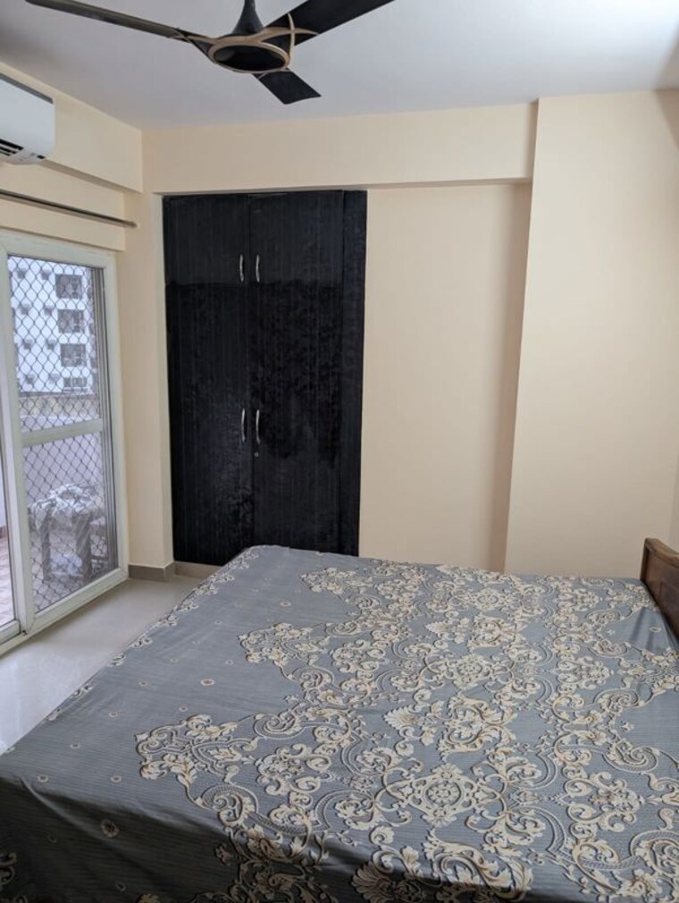 Bedroom, amrapali-silicon-city 3 Bedroom 1545 Sq.Ft. Apartment In Sector 76 Noida 9954694