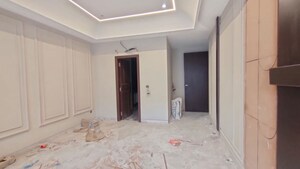 Room in 4 BHK Builder Floor at Sector 15 ii – for Sale