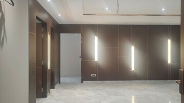 Room in 4 BHK Builder Floor at Sector 15 ii – for Sale