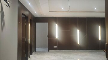 Room in 4 BHK Builder Floor at Sector 15 ii – for Sale