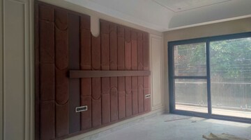 Room in 4 BHK Builder Floor at Sector 15 ii – for Sale