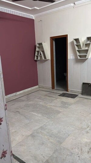 Room in 3 BHK Builder Floor at MVL IPark, Sector 15 – for Rent