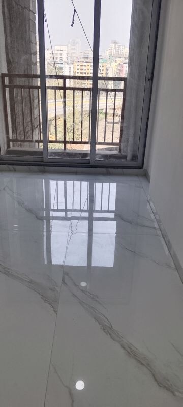 Room in 1 BHK Apartment at Viraj Heights, Kopri – for Sale