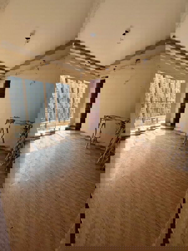 3 BHK 1375 Sq.Ft. Apartment in Amrapali Crystal Homes