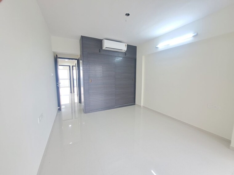 Room, moreshwar-19-east 3.5 Bedroom 2200 Sq.Ft. Apartment In Nerul Navi Mumbai 9954736