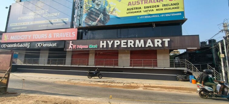 Exterior View, kakkanad Commercial Showroom 1500 Sq.Ft. In Kakkanad Kochi 9954686