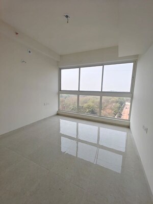Room in 3 BHK Apartment at Seawoods – for Rent