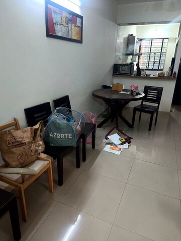 Living Room in 2 BHK Apartment at Vejalpur – for Rent