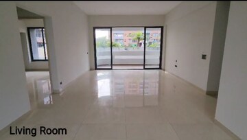 Room in 3 BHK Apartment at Kumar Siddhachal, Market Yard – for Sale