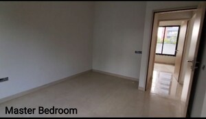Room in 3 BHK Apartment at Kumar Siddhachal, Market Yard – for Sale