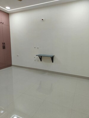 Room in 3.5 BHK Apartment at Aparna Sarovar Zicon, Nallagandla – for Rent