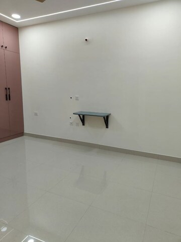 Room in 3.5 BHK Apartment at Aparna Sarovar Zicon, Nallagandla – for Rent