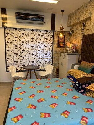 Living Room in 2 BHK Apartment at Chembur – for Sale