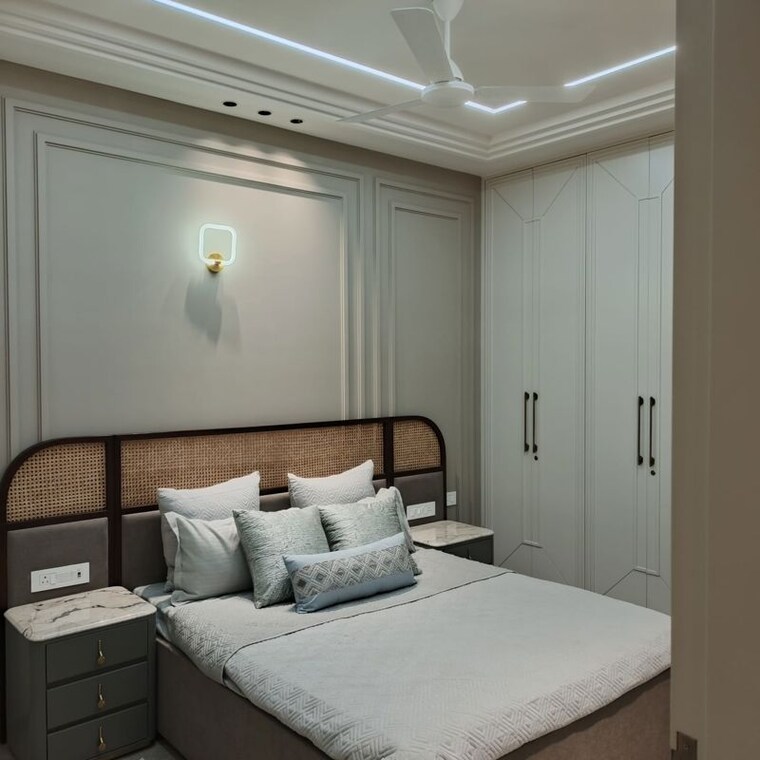 Bedroom, uchdpl-veridia-oakwood-enclave 5 Bedroom 4089 Sq.Ft. Apartment In Wave City Ghaziabad 9954833
