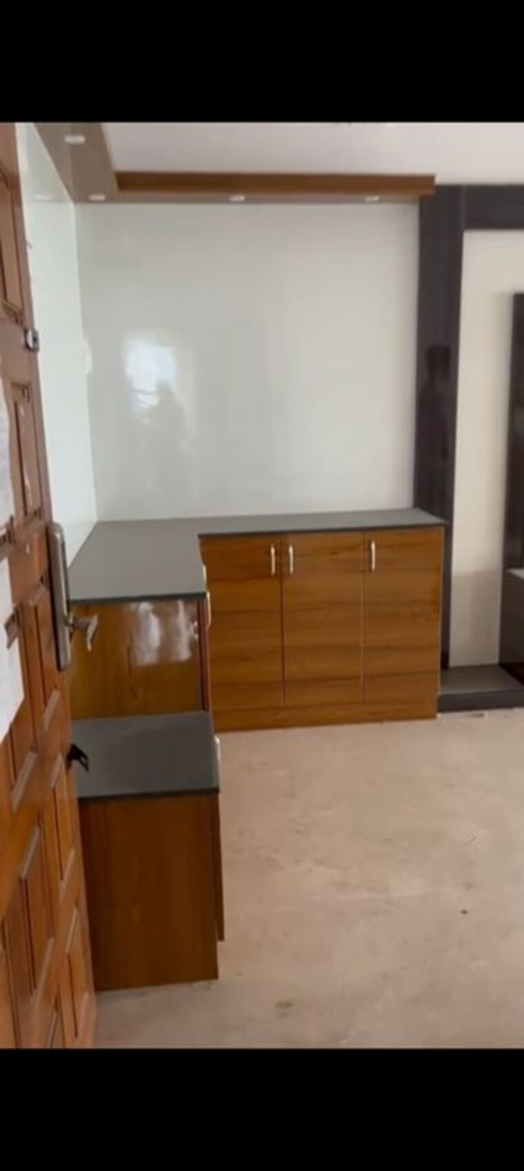 Kitchen, embassy-icon 3 Bedroom 2500 Sq.Ft. Apartment In Infantry Road Bangalore 9661301