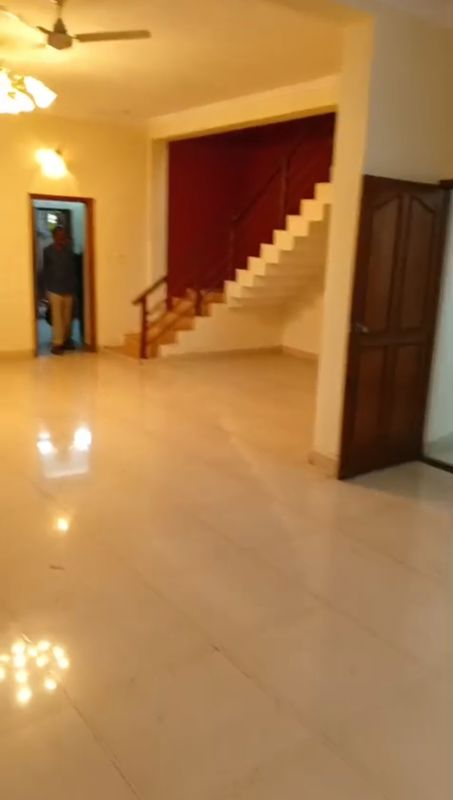 6 BHK + Servant Room Independent House For Sale in Frazer Heights