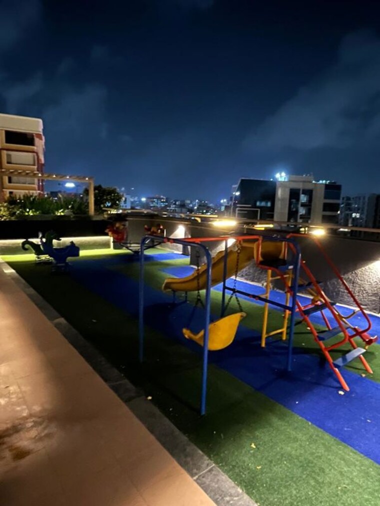 Gym, juhu 1 Bedroom 600 Sq.Ft. Apartment In Juhu Mumbai 9954843