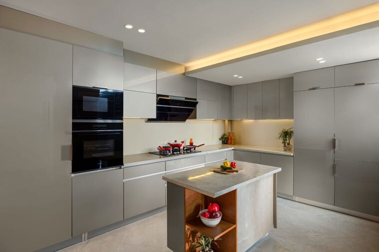 Kitchen, uchdpl-veridia-oakwood-enclave 5 Bedroom 4089 Sq.Ft. Apartment In Wave City Ghaziabad 9954848