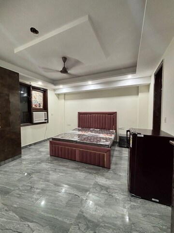 Kitchen in 1 RK Builder Floor at Hong Kong Bazaar, Sector 57 – for Rent