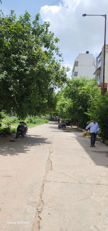 Plot For Sale in Manikonda