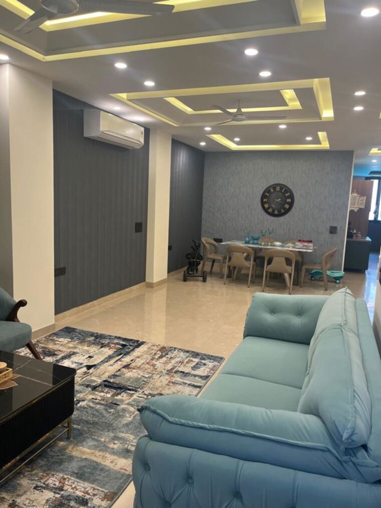 Living Room, sector 14 3 Bedroom 250 Sq.Yd. Builder Floor In Sector 14 Gurgaon 9954852