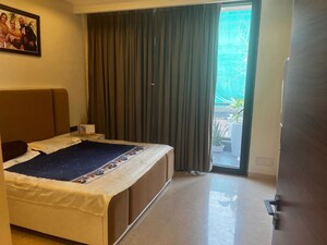 Bedroom in 3 BHK Builder Floor at Sector 14 – for Sale