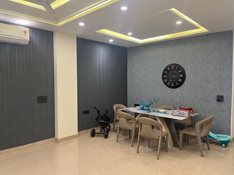 Team Area, sector 14 3 Bedroom 250 Sq.Yd. Builder Floor In Sector 14 Gurgaon 9954852