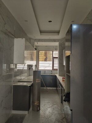 3 BHK Builder Floor For Rent in Sector 37