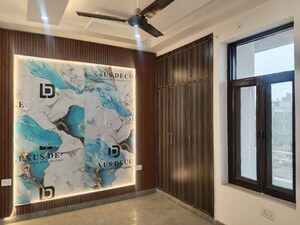 Room in 3 BHK Builder Floor at Green Fields Colony – for Sale