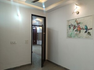 Room in 3 BHK Builder Floor at Green Fields Colony – for Sale
