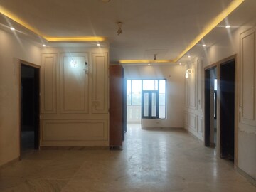 Living Room in 4 BHK Builder Floor at Green Fields Colony – for Sale