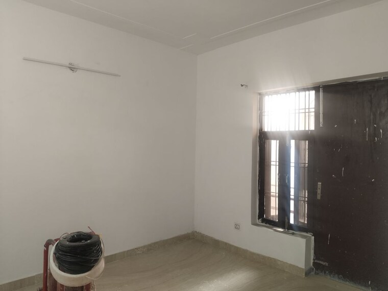 Room, green fields colony 4 Bedroom 2250 Sq.Ft. Builder Floor In Green Fields Colony Faridabad 9894262