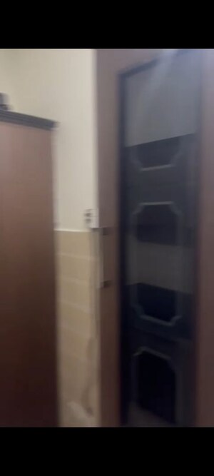 Building Lobby in 3 BHK Builder Floor at Sector 38 – for Rent